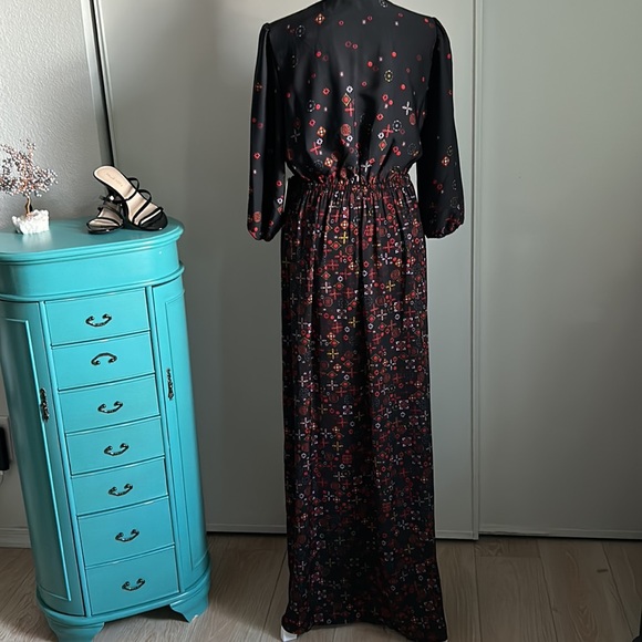 Express Women’s Floral Maxi Dress Striking High Low Surplice Faux Wrap V-Neck - Picture 12 of 13